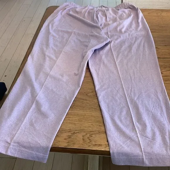 C. D. DANIELS LAVENDER KNIT PANTS.  NEW WITH TAGS - Picture 13 of 13